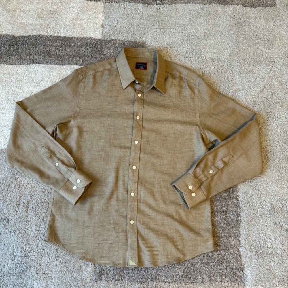 UNTUCKit Shirt Mens Large Slim Fit Wrinkle Free Tan Micro Check Button Down L